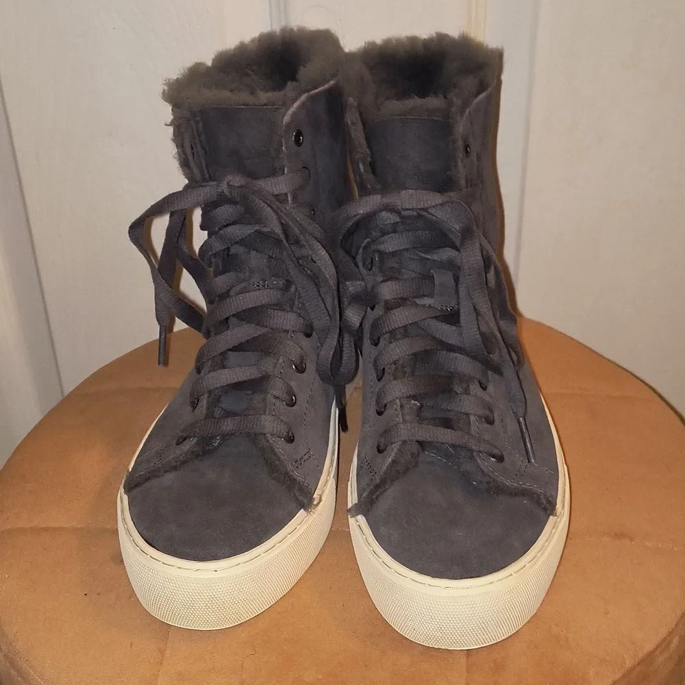 UGG Beven Genuine Shearling High Top Sneakers Size 7.5